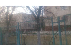 Учебное воспитательный комплекс школа гуманитарного труда Херсонского областного совета