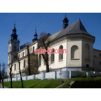 Католический храм Костёл cвятой Марии Магдалины - на edubase.su в категории Католический храм