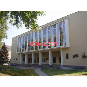 Училище Коммунальное высшее учебное заведение Полтавского областного совета Полтавское музыкальное училище имени М. В. Лысенко - на edubase.su в категории Училище